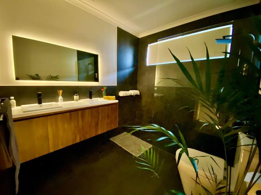 Wamoon Retreat - Luxe House Villa Яанаки Екстериор снимка